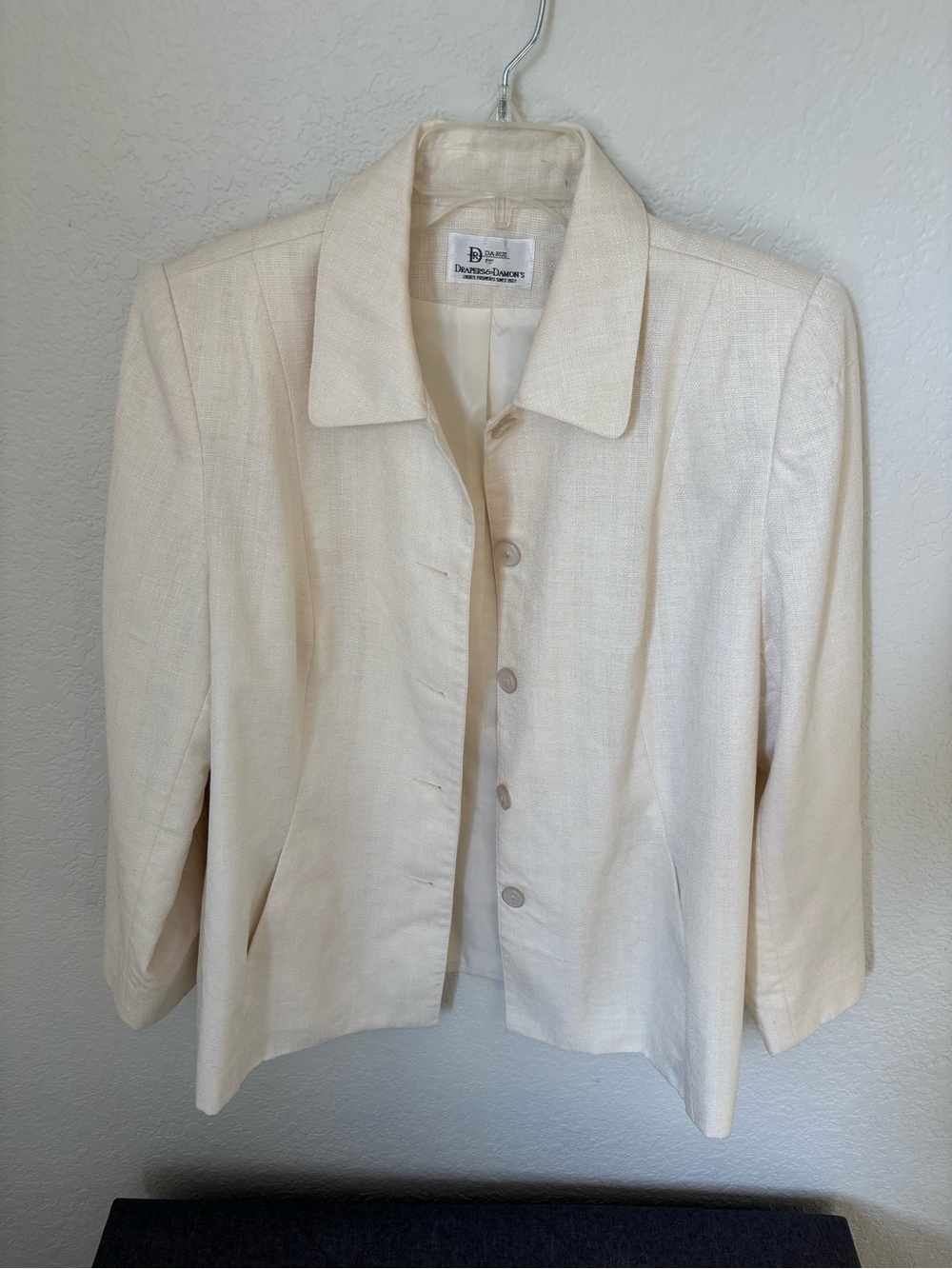 Dana Buchman Cream Button-Front Blazer